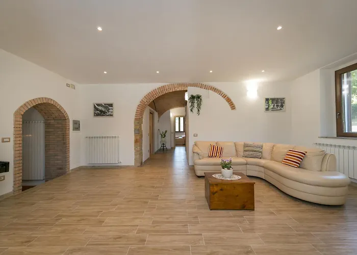 Adelmo Privato Villa Pomarance